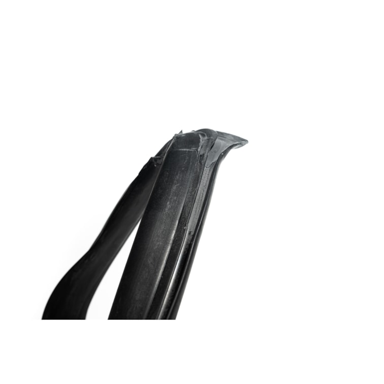 Borracha Do Para-brisa C/rasgo Monza Hatch Classic 82 A 96